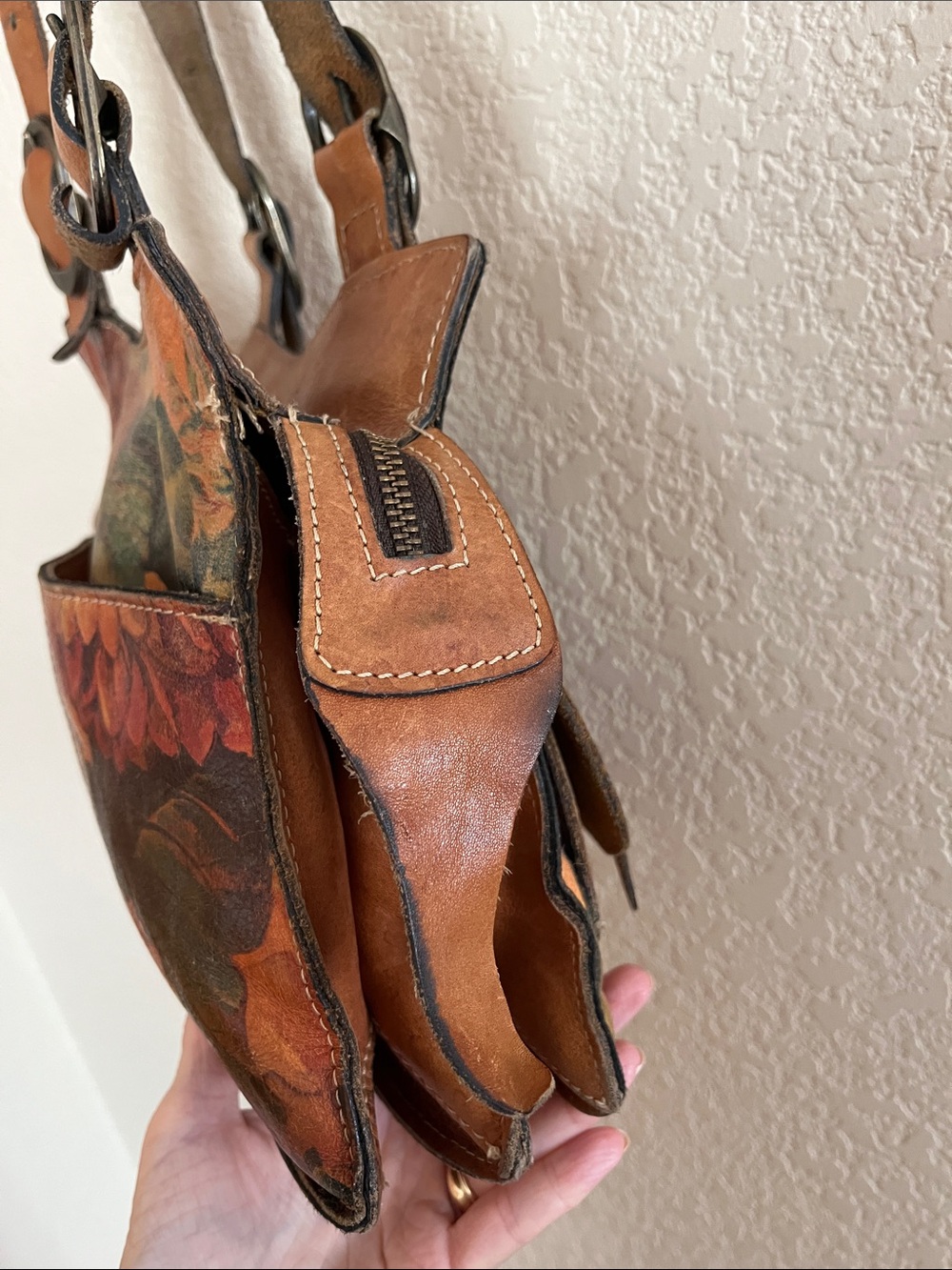 Patricia Nash leather floral bag - Picture 7 of 13